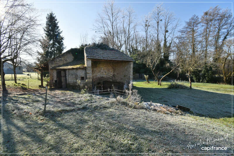 Maison à EPINEUIL-LE-FLEURIEL