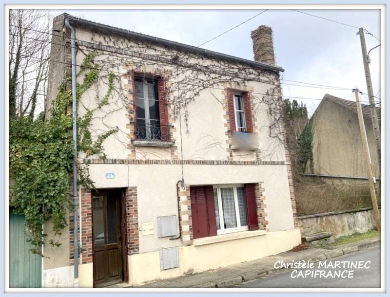 Maison à PONT-SUR-YONNE