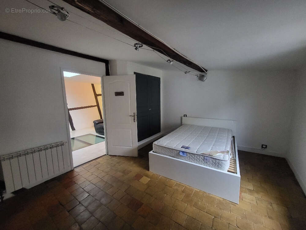 Appartement à CHATILLON-SUR-CHALARONNE