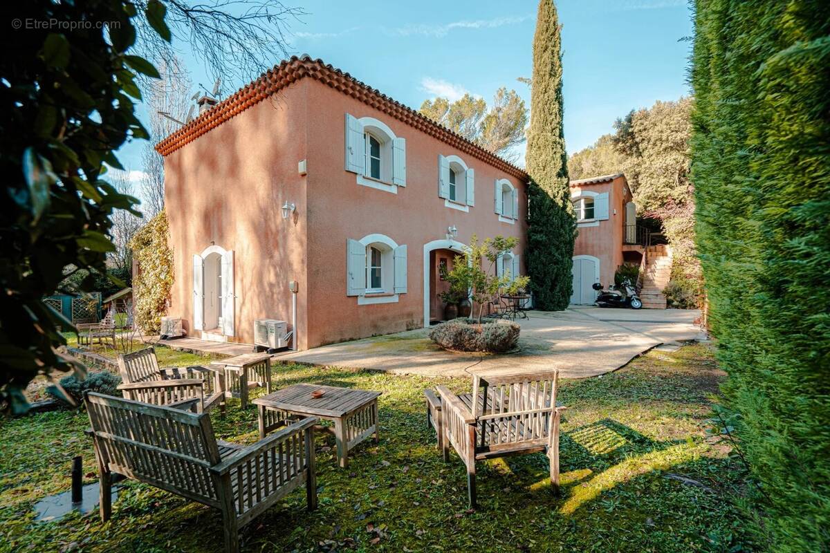 Maison à SAINT-MARC-JAUMEGARDE