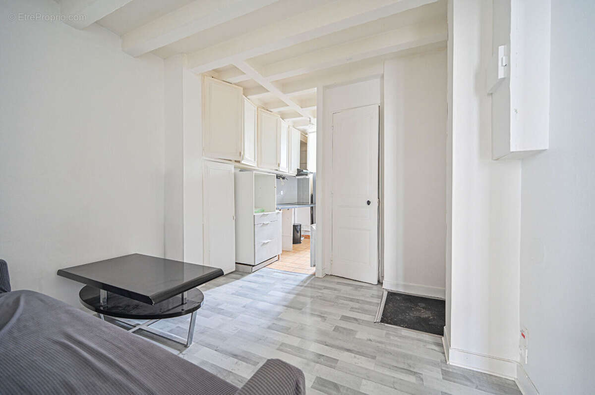 Appartement à PARIS-20E