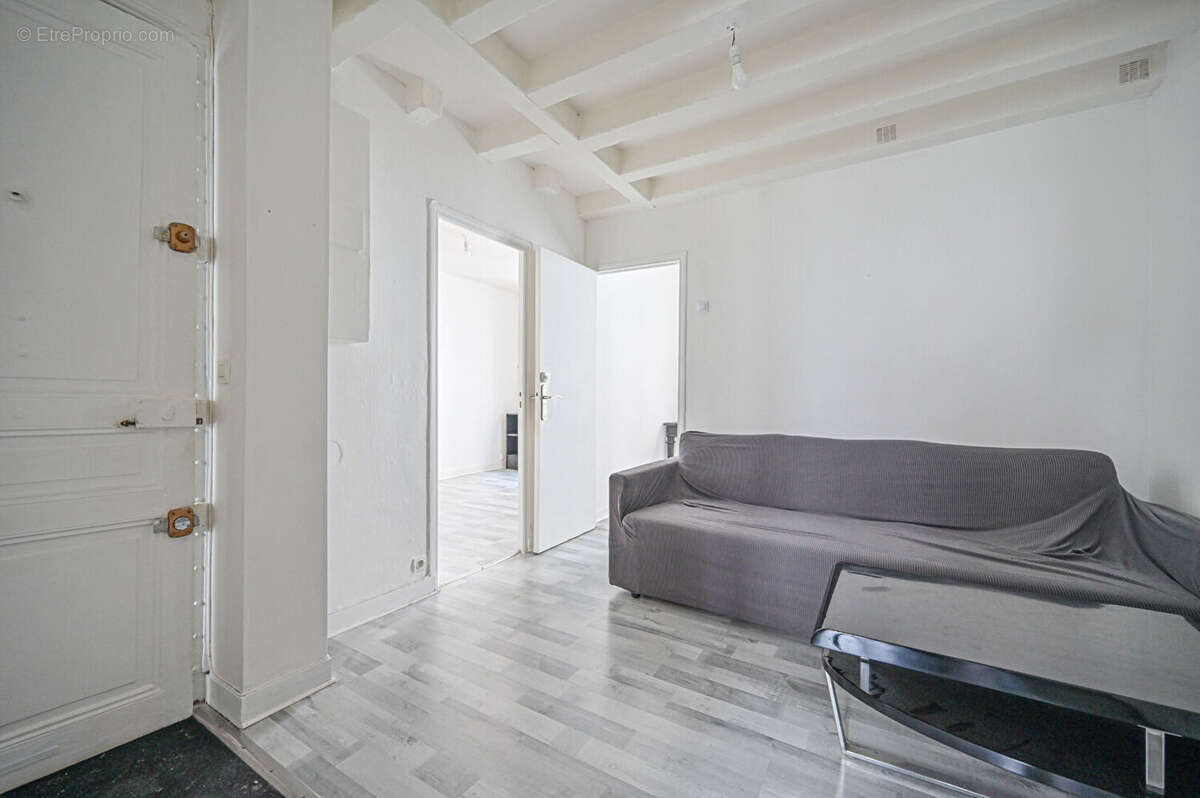 Appartement à PARIS-20E