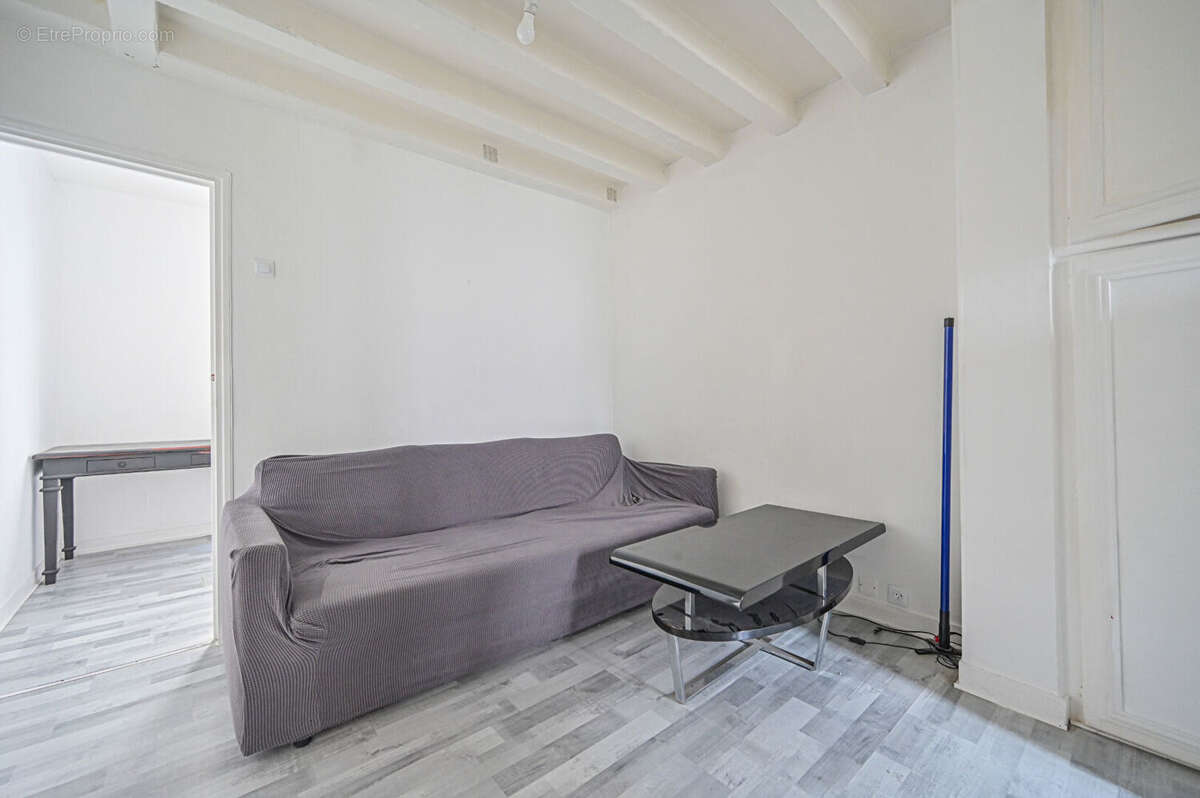 Appartement à PARIS-20E