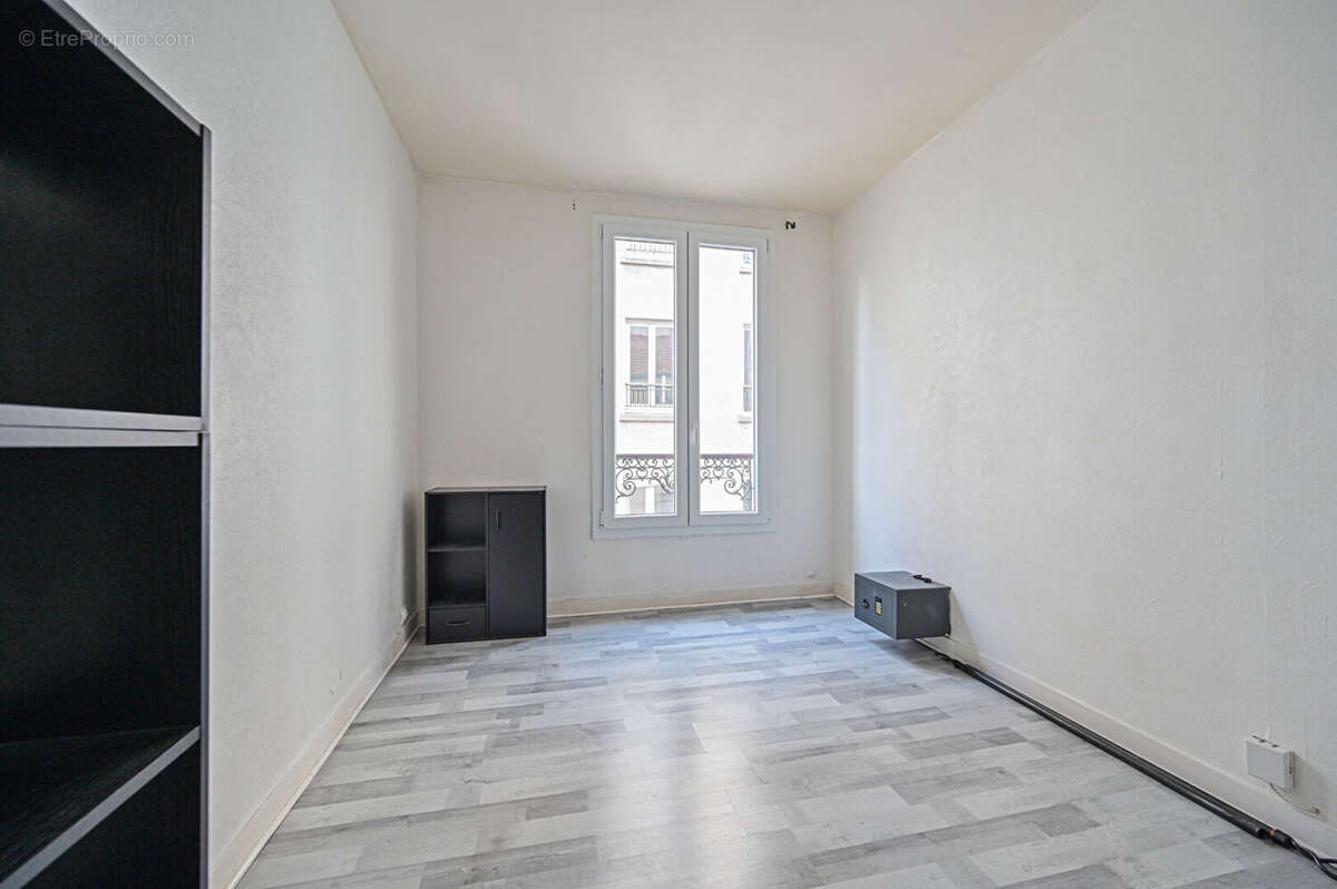 Appartement à PARIS-20E