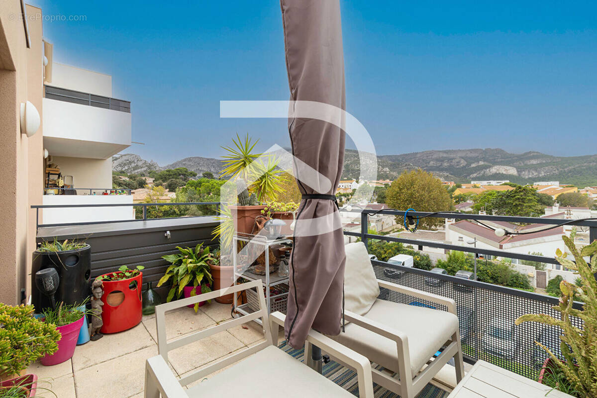 Appartement à MARSEILLE-9E