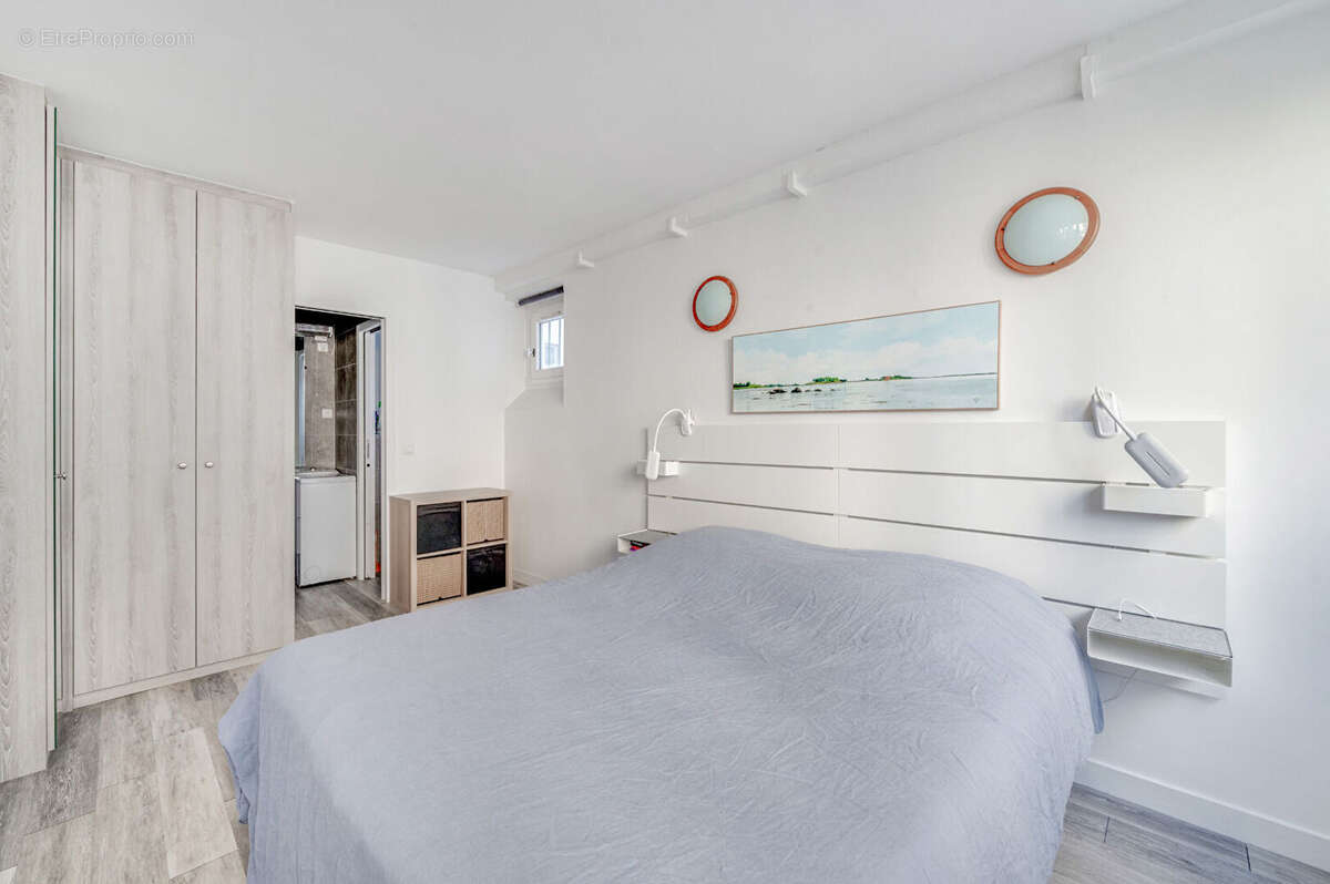 Appartement à PARIS-11E