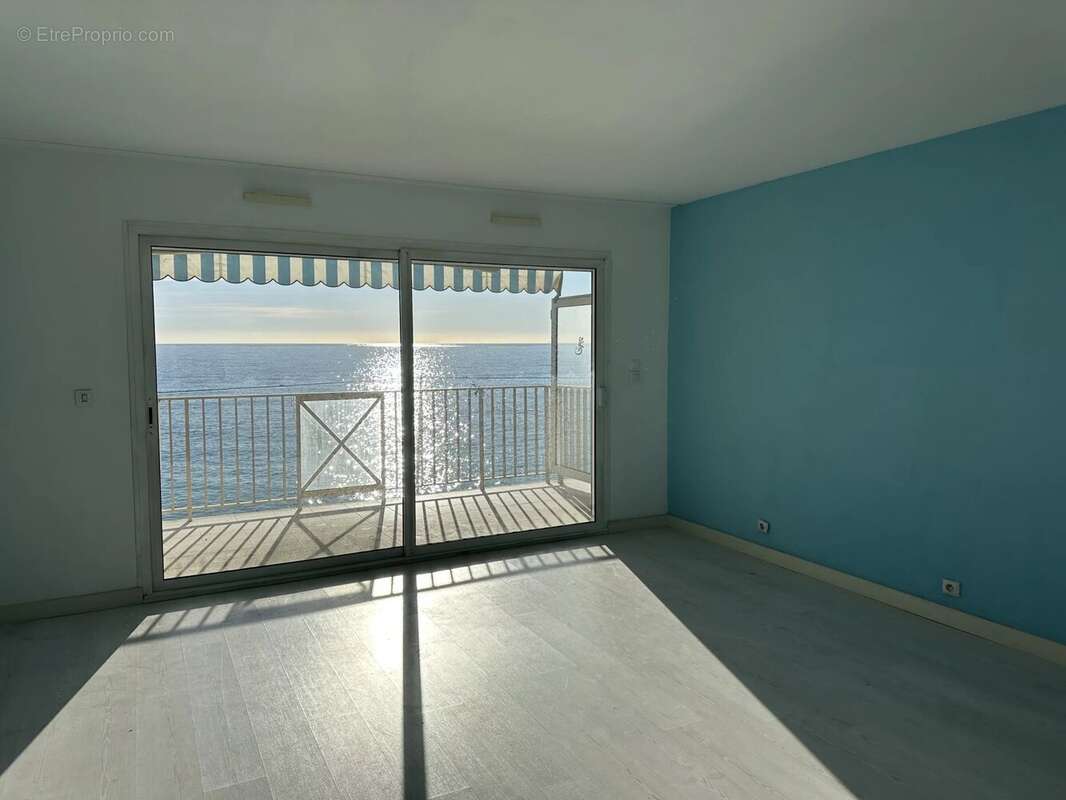 Appartement à MENTON