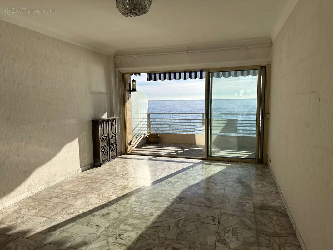 Appartement à MENTON