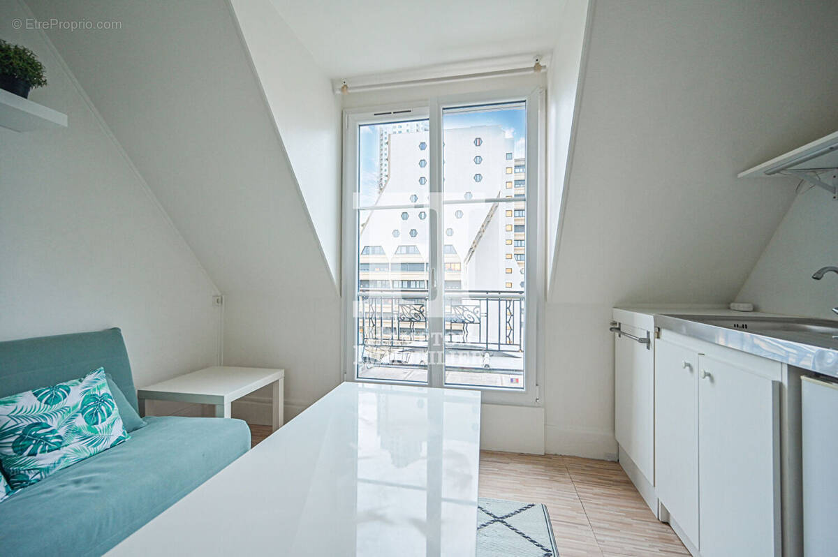 Appartement à PARIS-19E