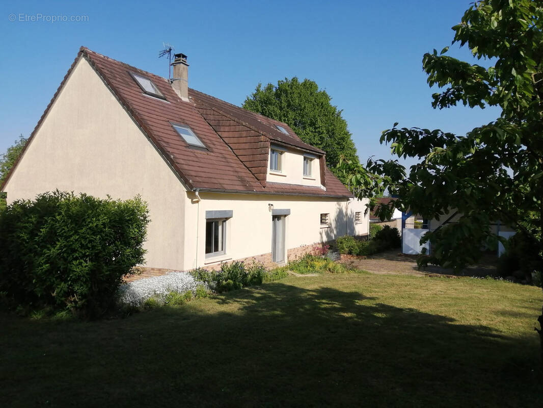 Maison à BEAUVAIS