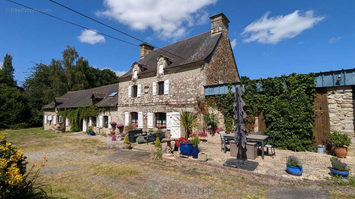 Maison à PONTIVY