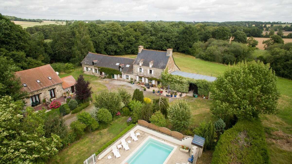 Maison à PONTIVY