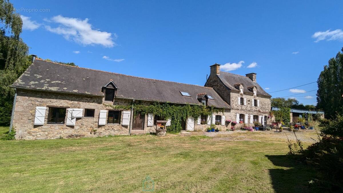 Maison à PONTIVY