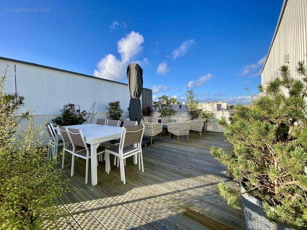 Appartement à ISSY-LES-MOULINEAUX