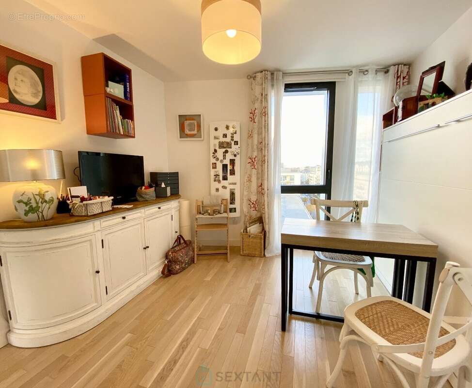 Appartement à ISSY-LES-MOULINEAUX