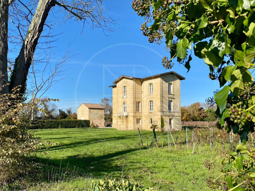 Maison à SAINT-EMILION