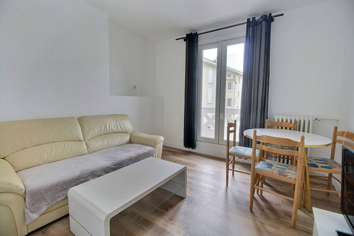 Appartement à COLOMBES