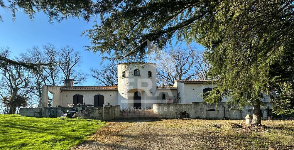 Maison à MONTPON-MENESTEROL