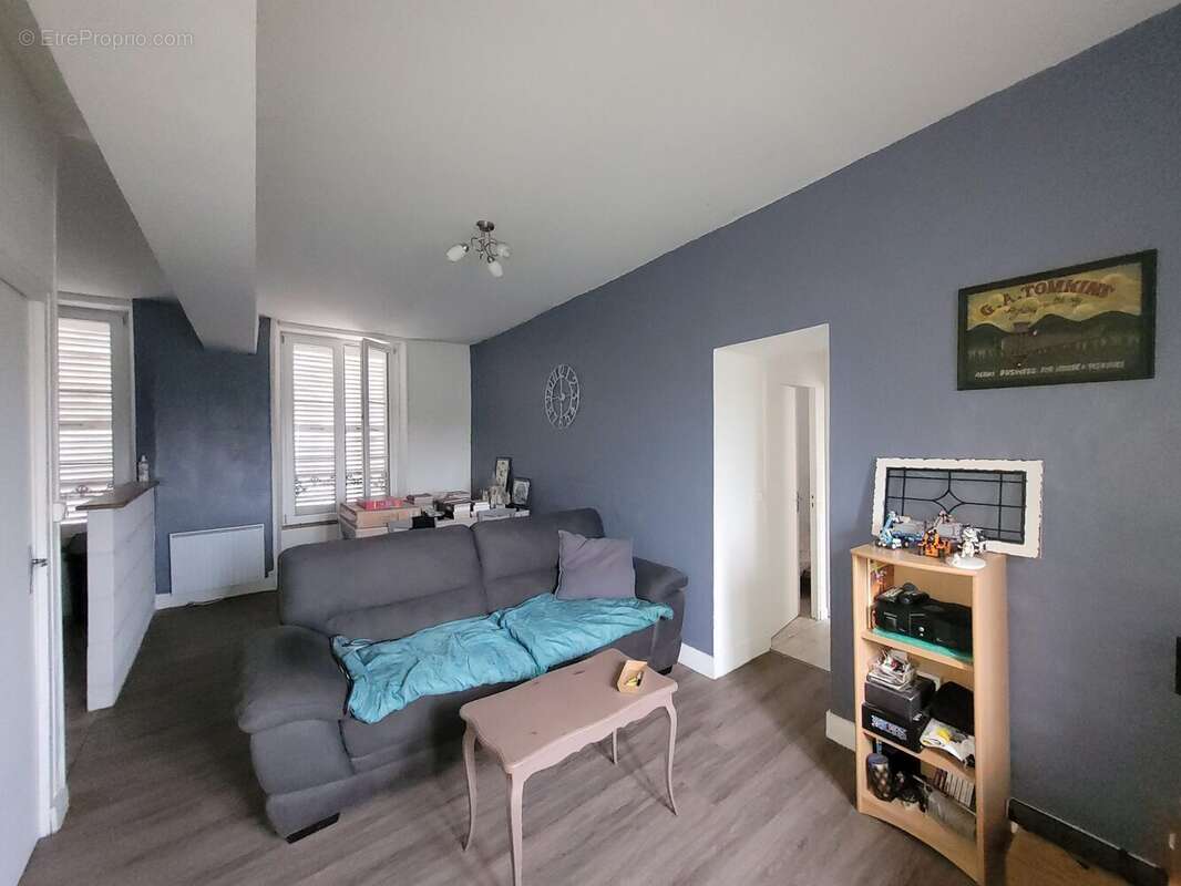 Appartement à MOUTIERS-AU-PERCHE