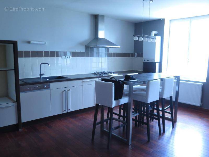   - Appartement à SAINT-ETIENNE