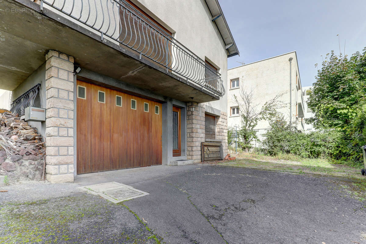 Maison à CLERMONT-FERRAND