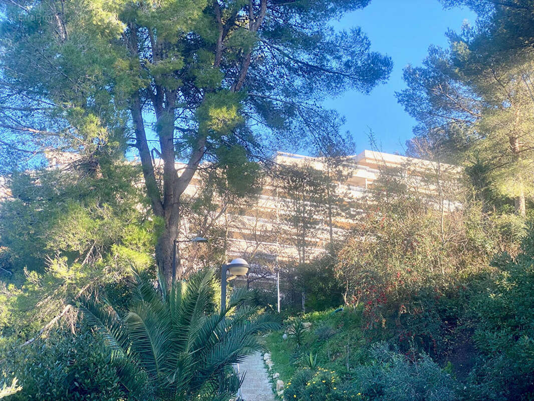 Appartement à MOUGINS