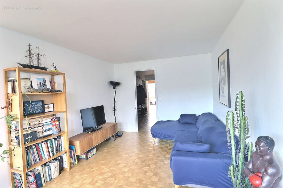 Appartement à PARIS-14E