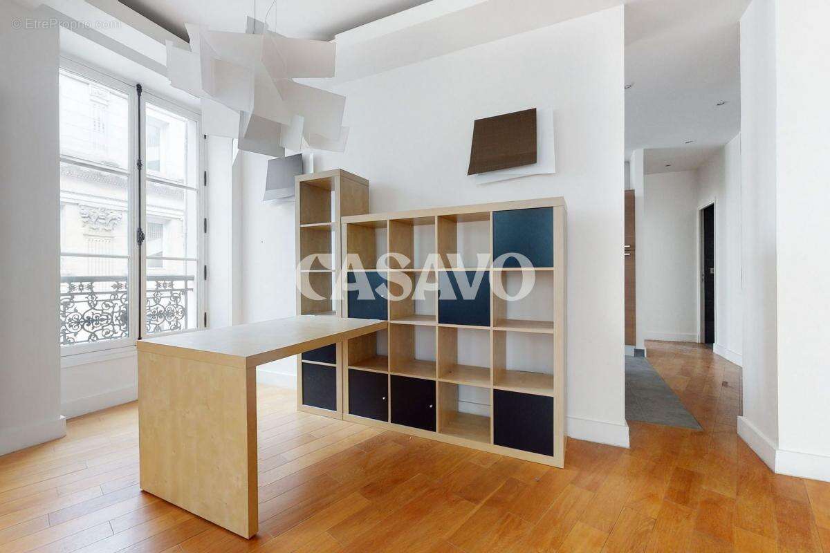 Appartement à PARIS-10E