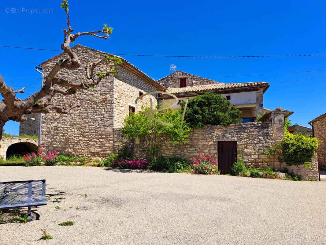 Maison à ORGNAC-L&#039;AVEN