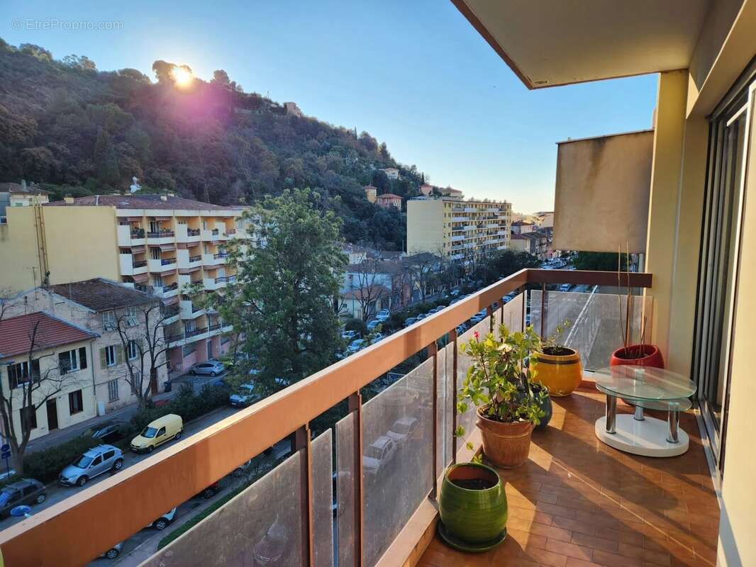 Appartement à MENTON