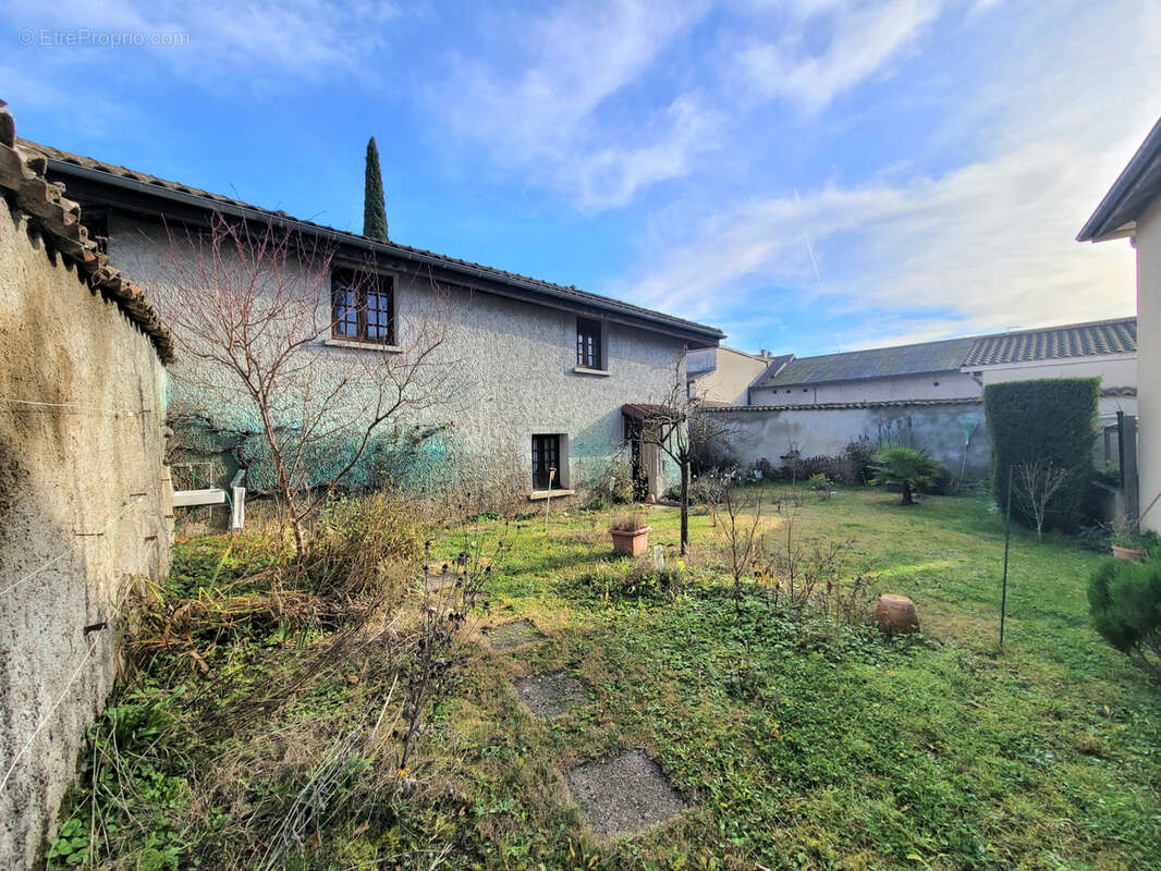 Maison à MEXIMIEUX