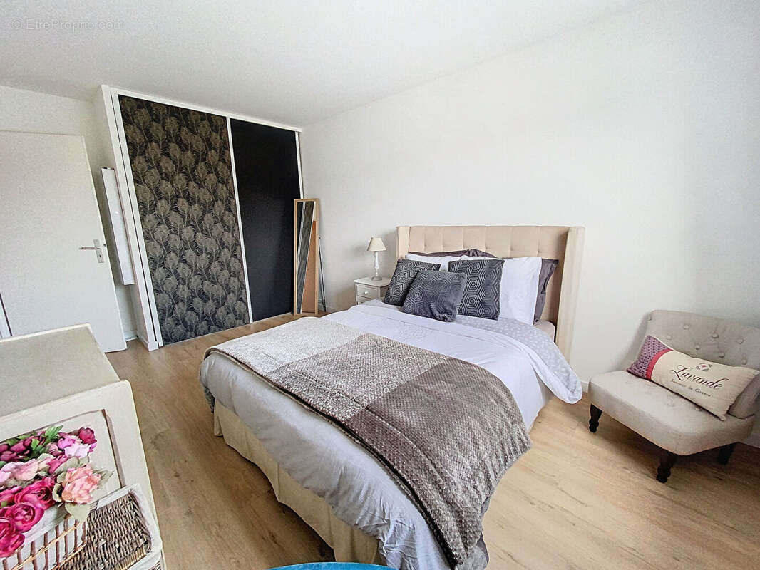 Appartement à VERNEUIL-SUR-SEINE