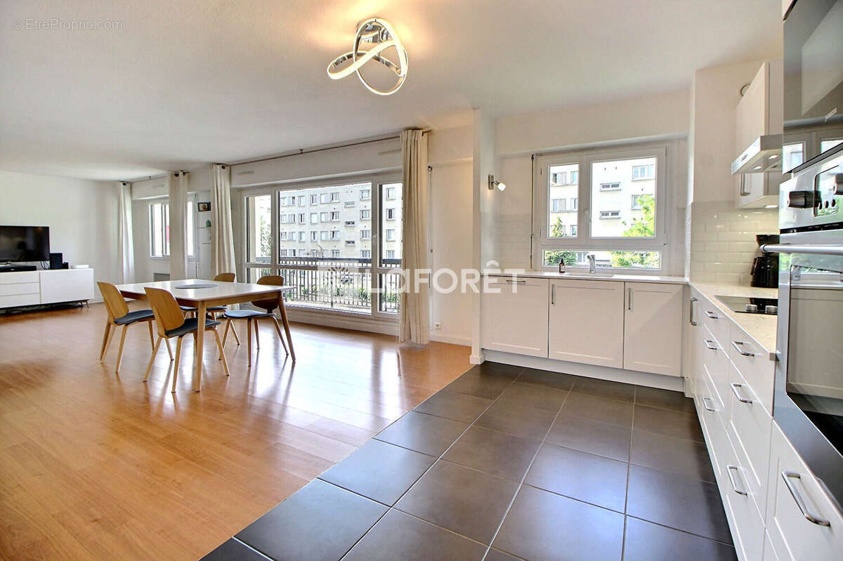 Appartement à SURESNES