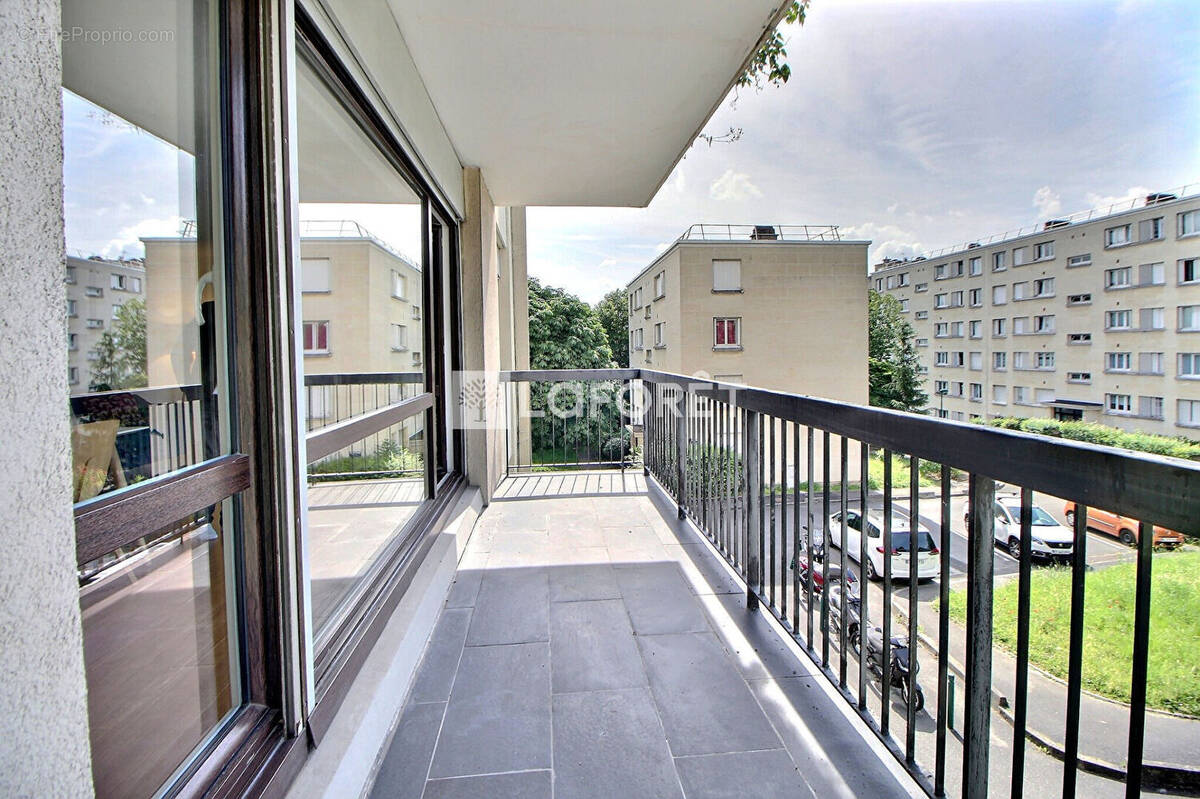 Appartement à SURESNES