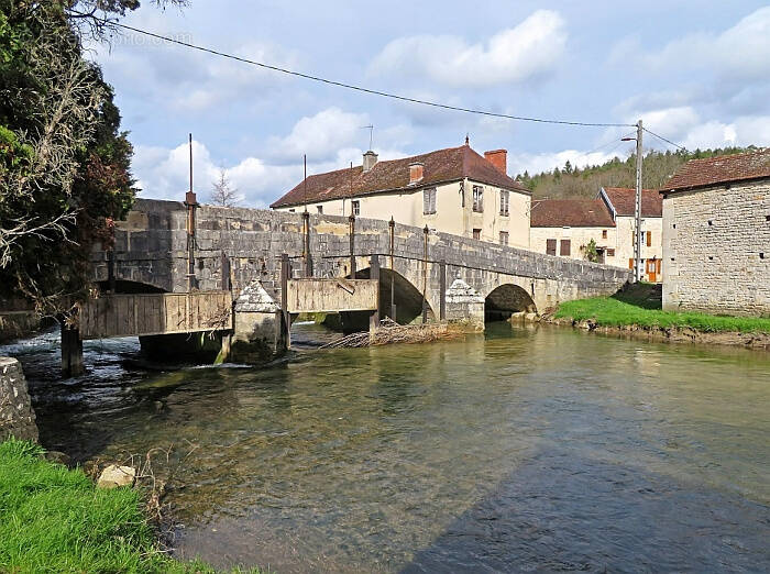 Maison à AISEY-SUR-SEINE