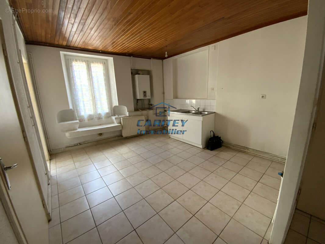 Appartement à LURE