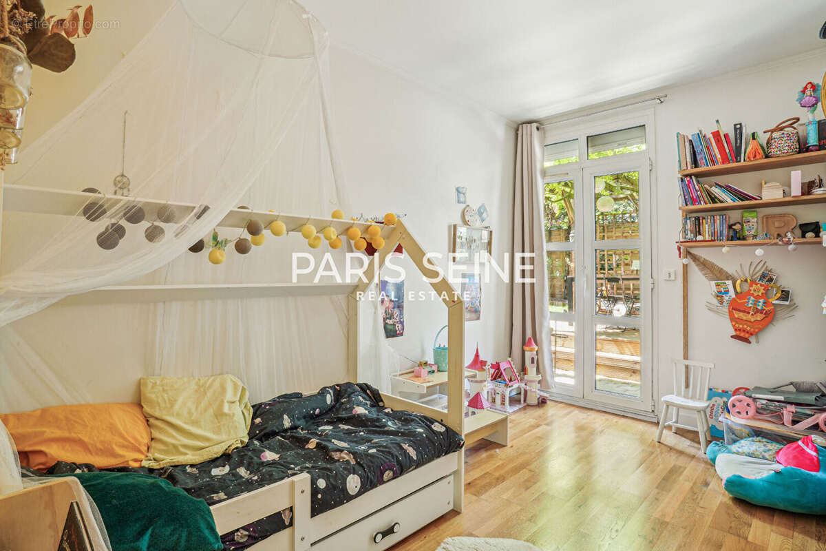 Appartement à PARIS-20E