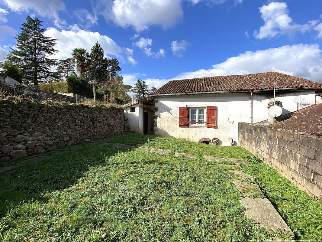 Maison à SAINT-JEAN-PIED-DE-PORT