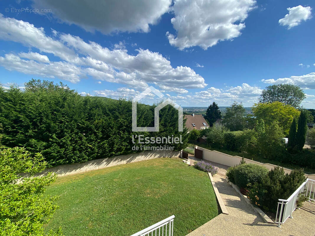 Maison à VAUX-SUR-SEINE