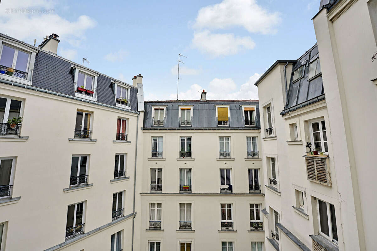 Appartement à PARIS-20E