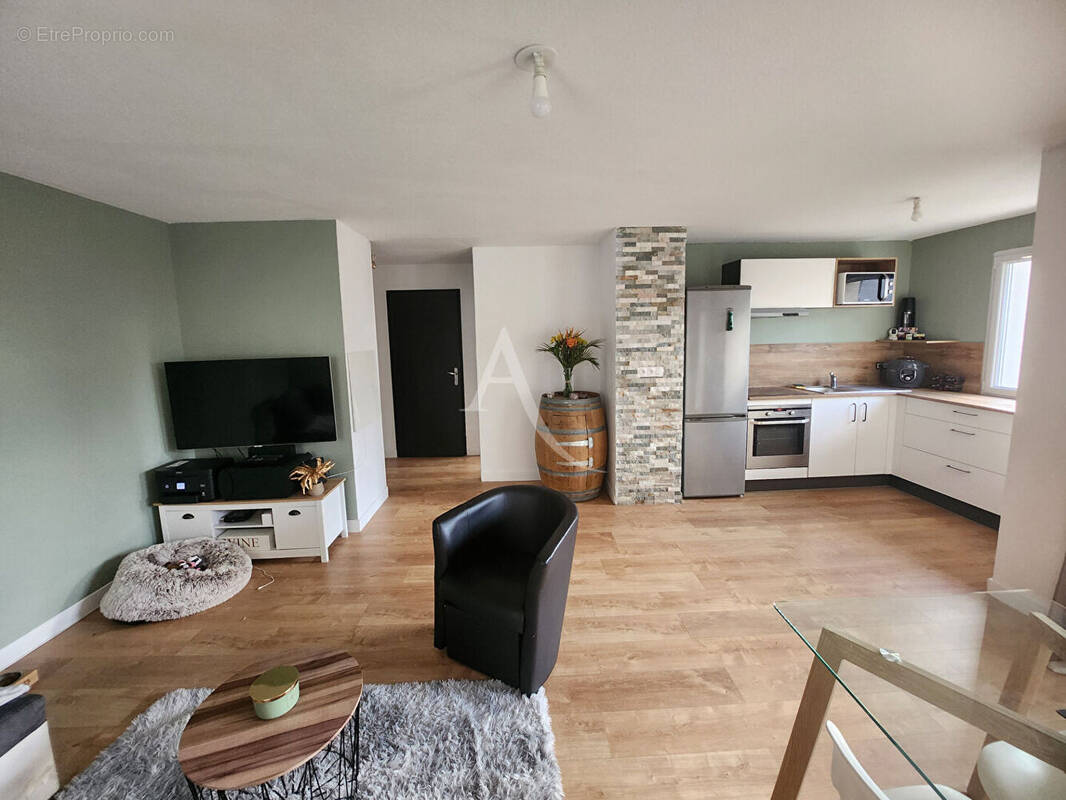 Appartement à SAINT-SEBASTIEN-SUR-LOIRE