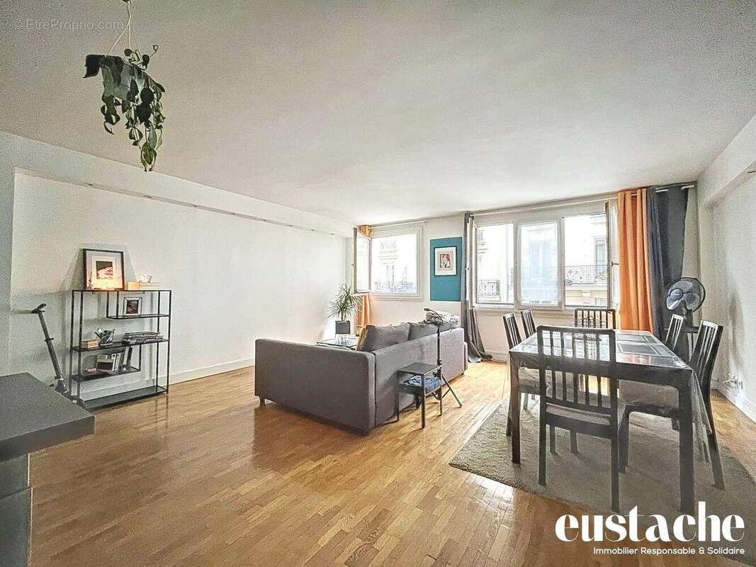 Appartement à PARIS-11E