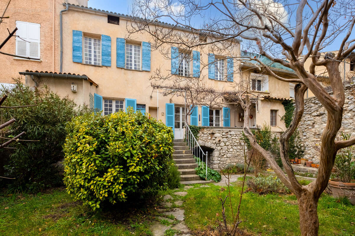 Maison à BUIS-LES-BARONNIES