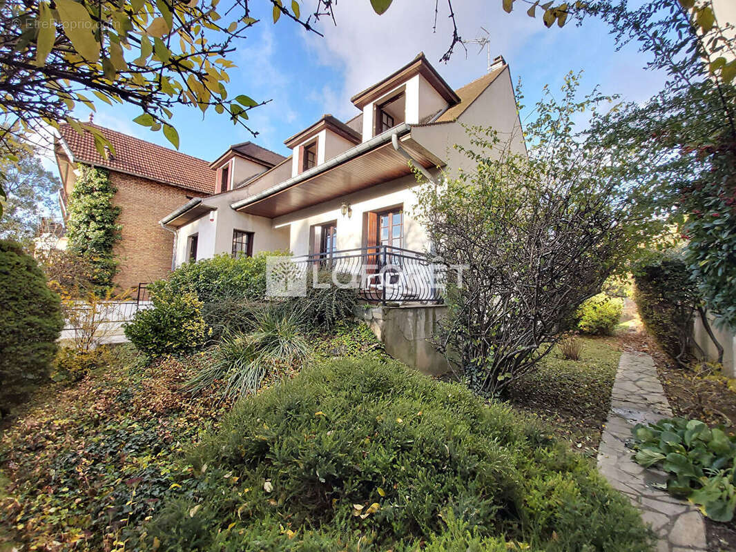 Maison à LE RAINCY