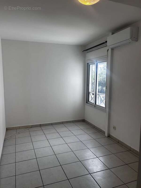 Appartement à SAINT-DENIS