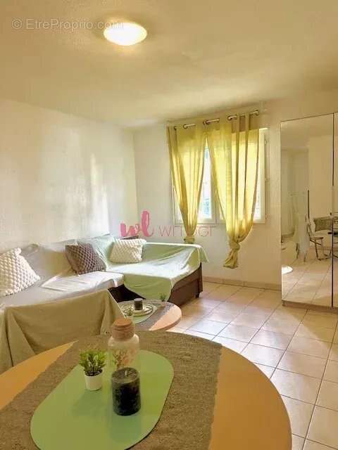 Appartement à MARSEILLE-6E