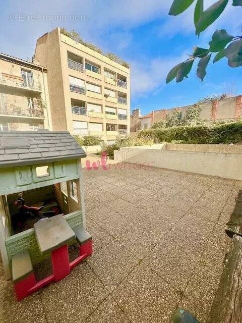 Appartement à MARSEILLE-6E