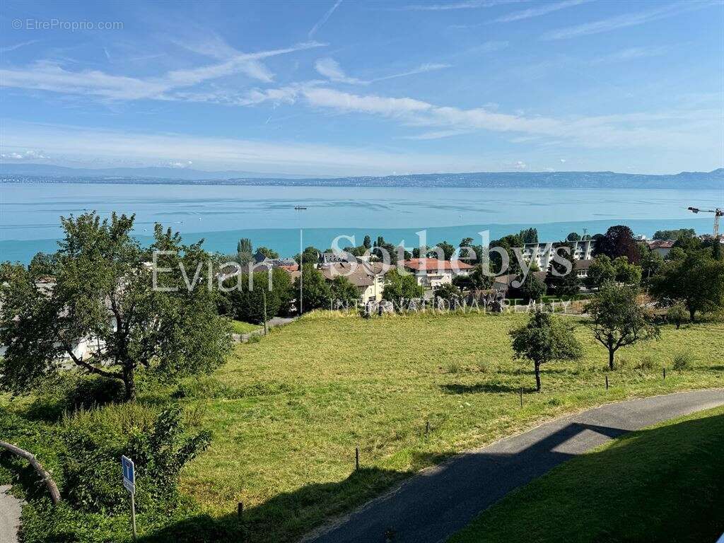 Appartement à EVIAN-LES-BAINS