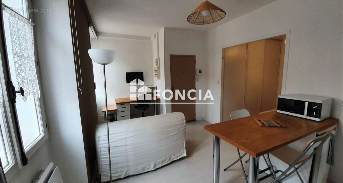 Appartement à MARSEILLE-1E