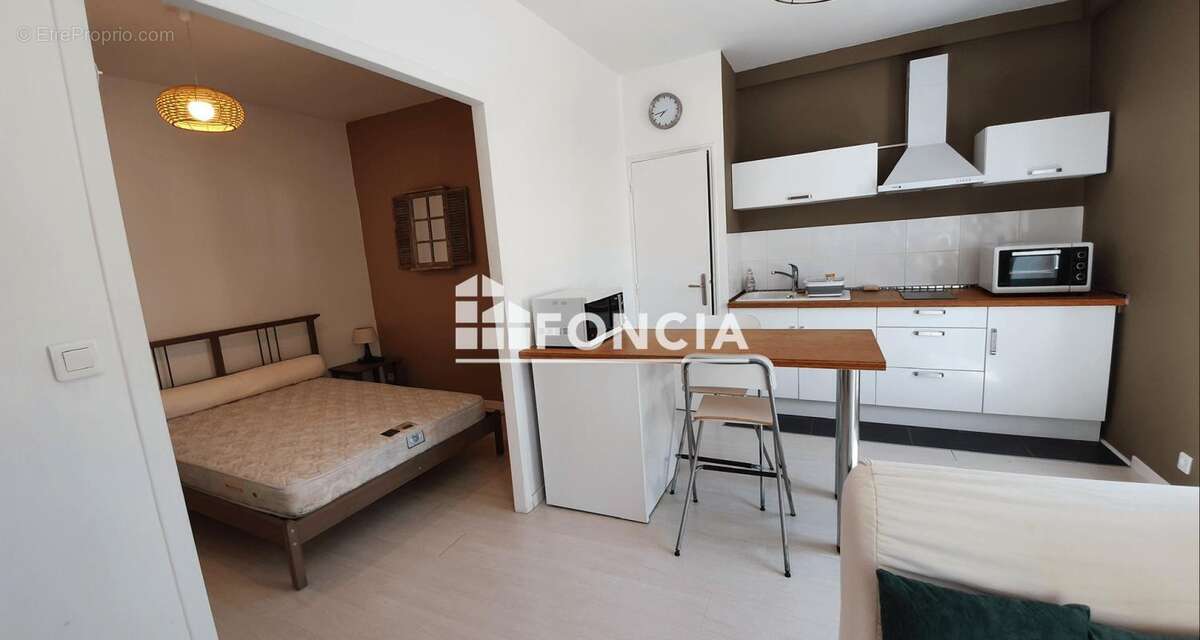 Appartement à MARSEILLE-1E